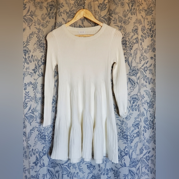 Ribbed knit dress& Overfit cardigan set - Picture 2 of 9